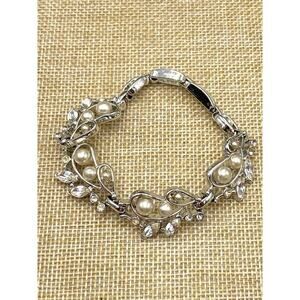 Kramer of NY Bracelet Vintage Silver Tone Faux Pearls Rhinestones 6.5”